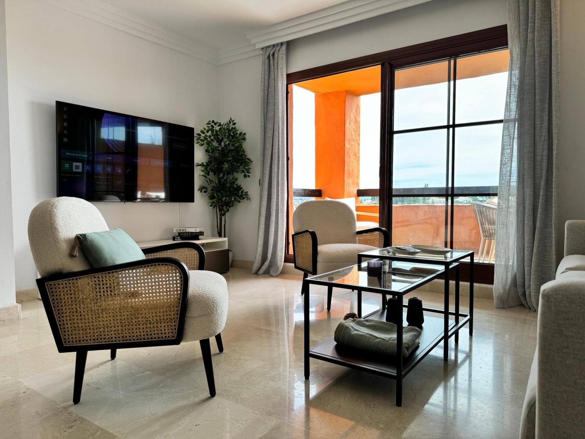 Piso De Lujo Totalmente Equipado A Estrenar Para 6 Estepona Exterior foto